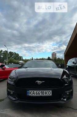 Купе Ford Mustang 2017 в 
