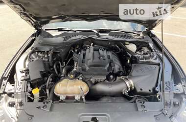 Купе Ford Mustang 2015 в Киеве