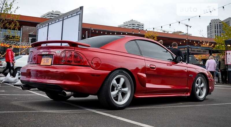 Купе Ford Mustang 1997 в Киеве