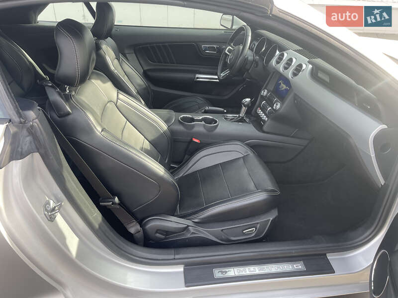 Кабриолет Ford Mustang 2016 в Одессе