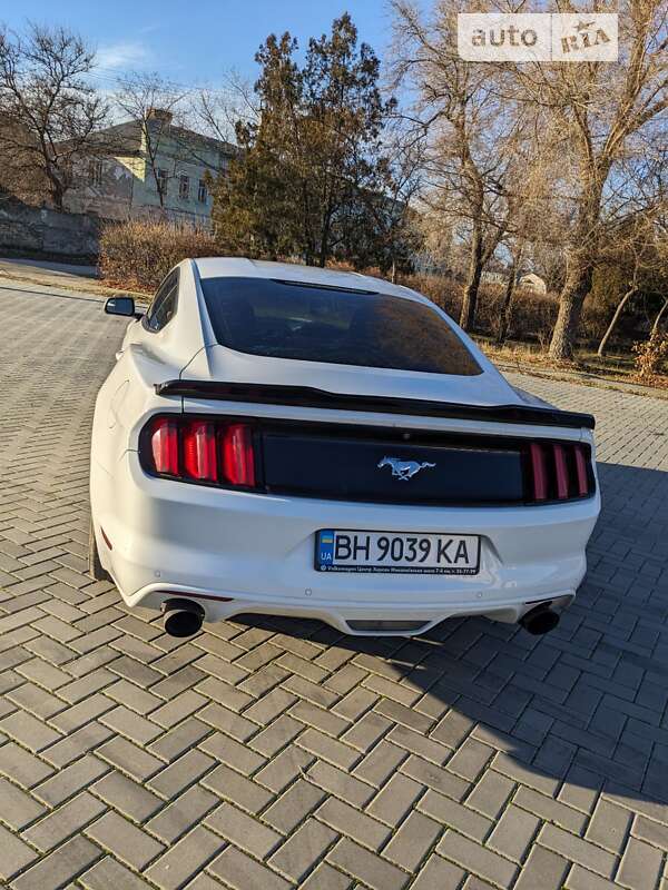 Купе Ford Mustang 2015 в Болграде