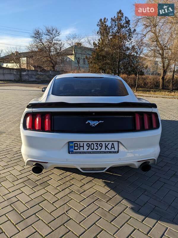 Купе Ford Mustang 2015 в Болграде