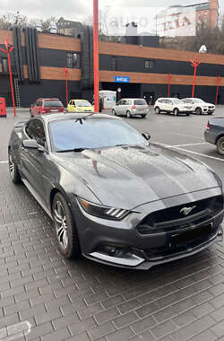 Купе Ford Mustang 2015 в Києві