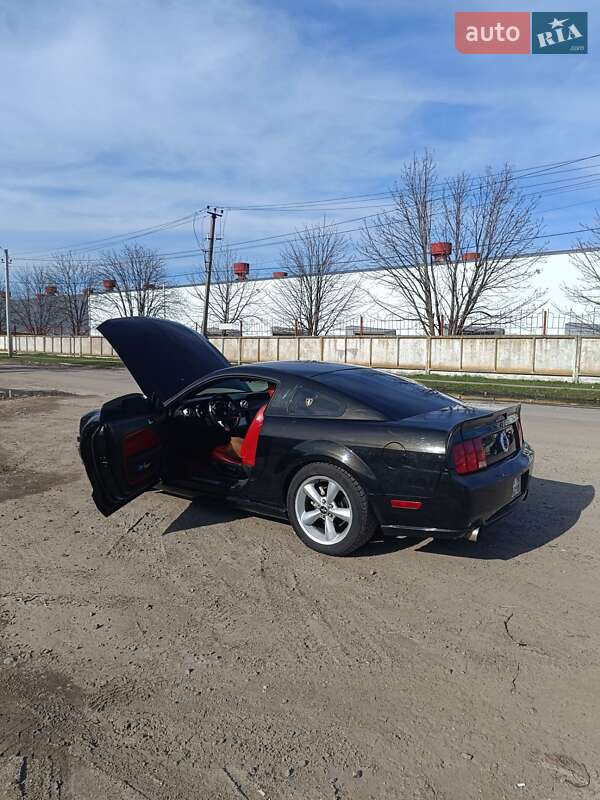 Купе Ford Mustang 2006 в Броварах