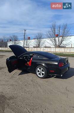 Купе Ford Mustang 2006 в 