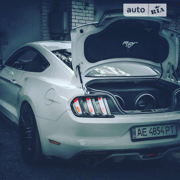 Купе Ford Mustang 2017 в Днепре