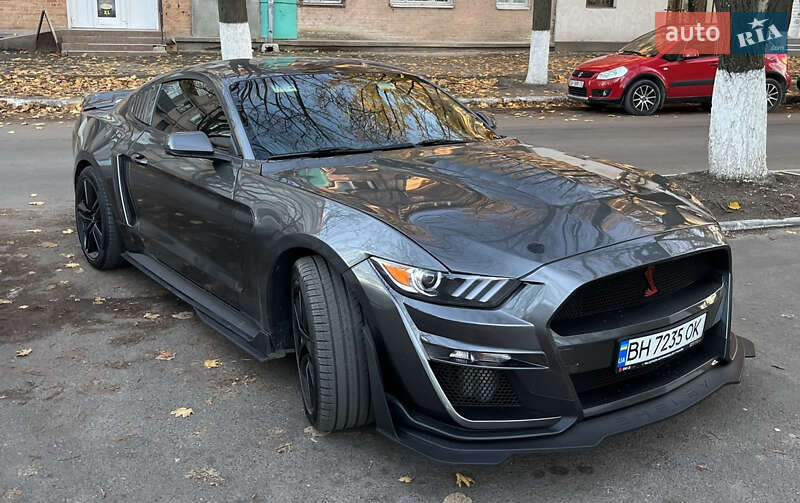 Купе Ford Mustang 2017 в Киеве фото 2 Купе Ford Mustang 2017 в Киеве