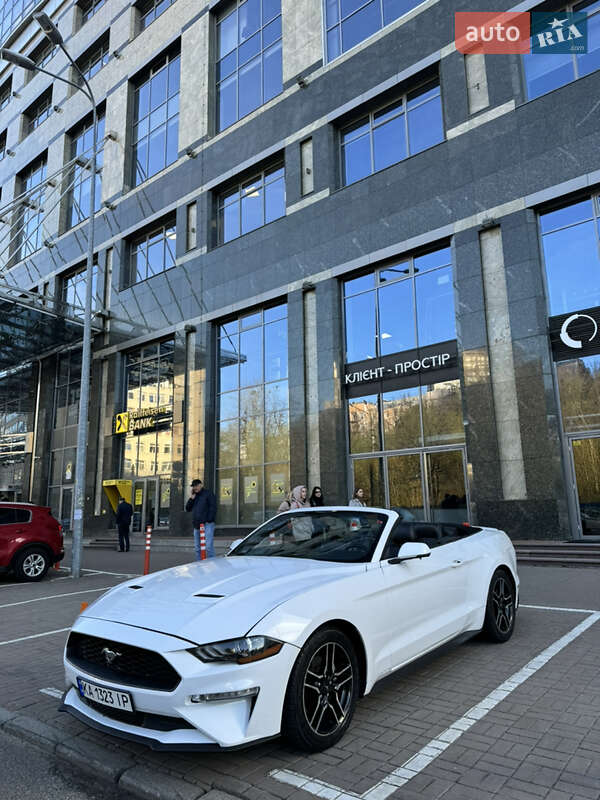 Кабріолет Ford Mustang 2020 в Києві