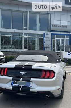 Кабріолет Ford Mustang 2018 в Черкасах