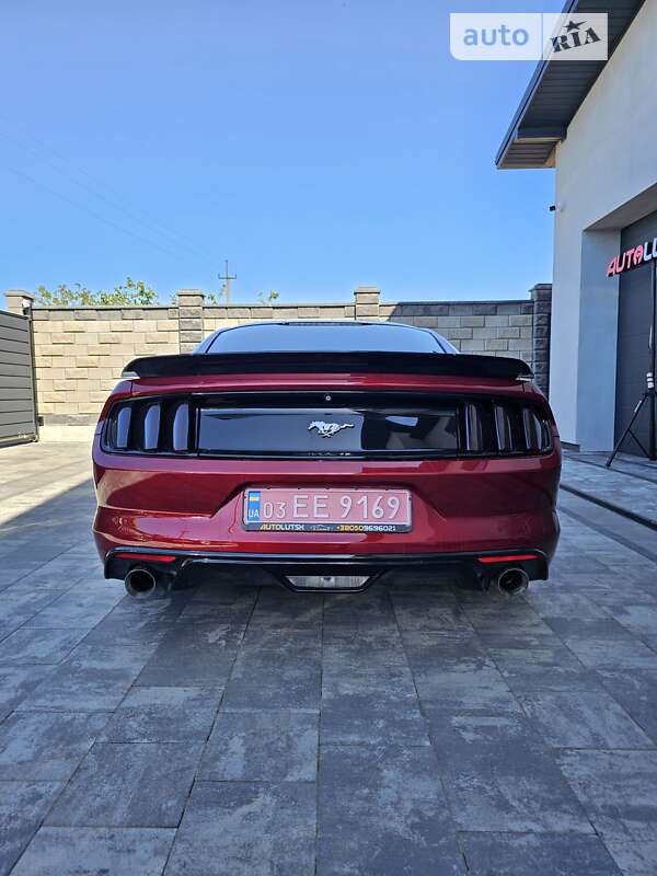 Купе Ford Mustang 2015 в Луцьку