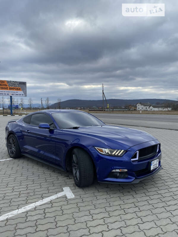 Купе Ford Mustang 2015 в Надворной