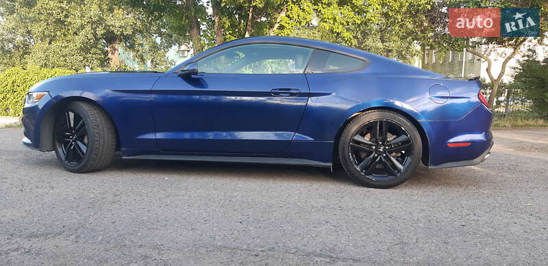 Купе Ford Mustang 2015 в Днепре