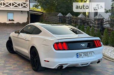 Купе Ford Mustang 2016 в Рівному