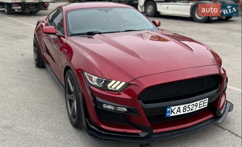 Купе Ford Mustang 2016 в 