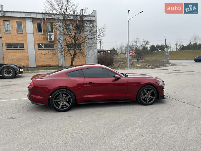 Купе Ford Mustang 2016 в Днепре