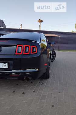 Купе Ford Mustang 2014 в Миргороді