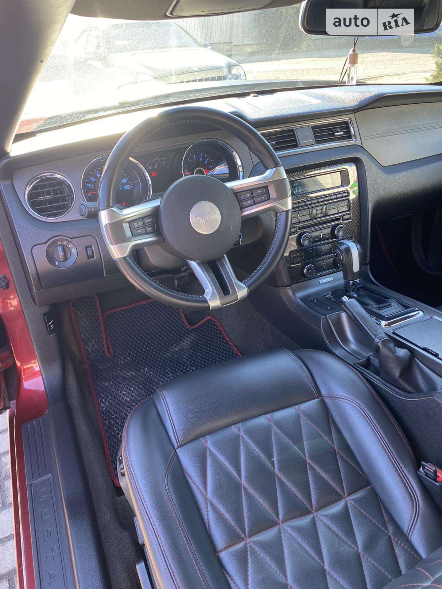 2013 Ford Mustang - мініатюра 8