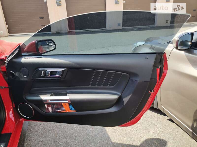 Купе Ford Mustang 2018 в Києві