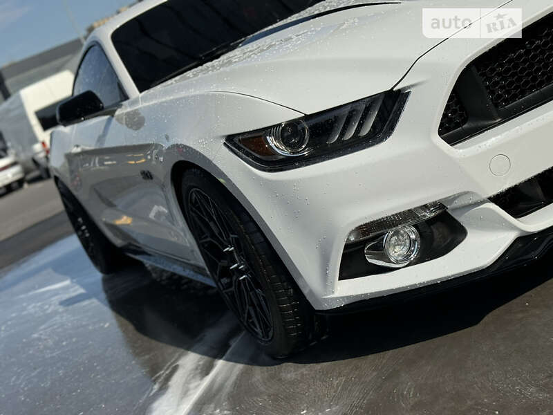 Ford Mustang 2017