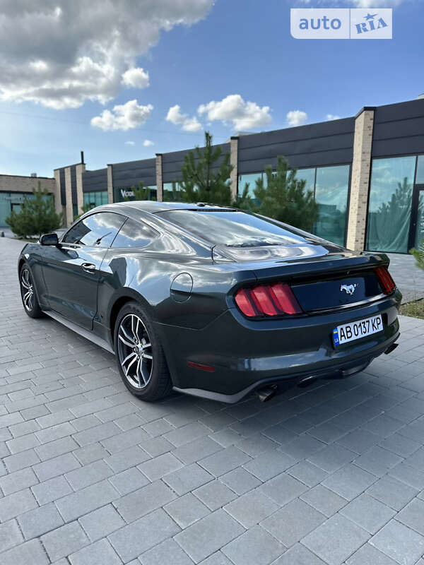 Купе Ford Mustang 2015 в Хмельницком