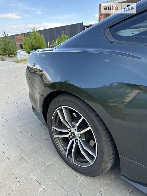 Купе Ford Mustang 2015 в Хмельницком