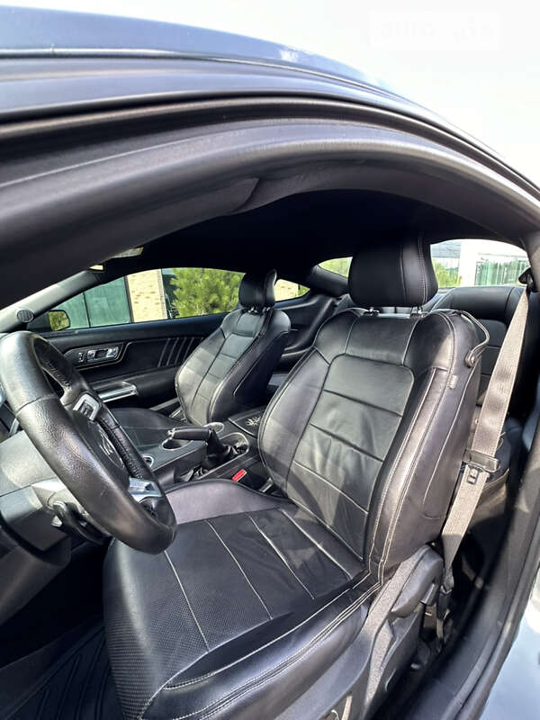Купе Ford Mustang 2015 в Хмельницком