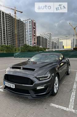 Купе Ford Mustang 2015 в Києві