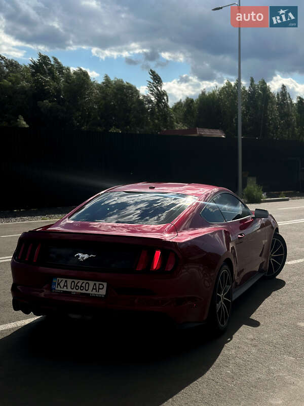 Купе Ford Mustang 2016 в Киеве
