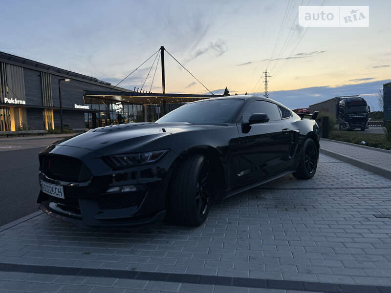 Купе Ford Mustang 2017 в Тячеві