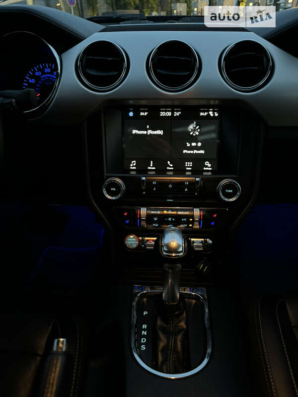 Купе Ford Mustang 2017 в Тячеві