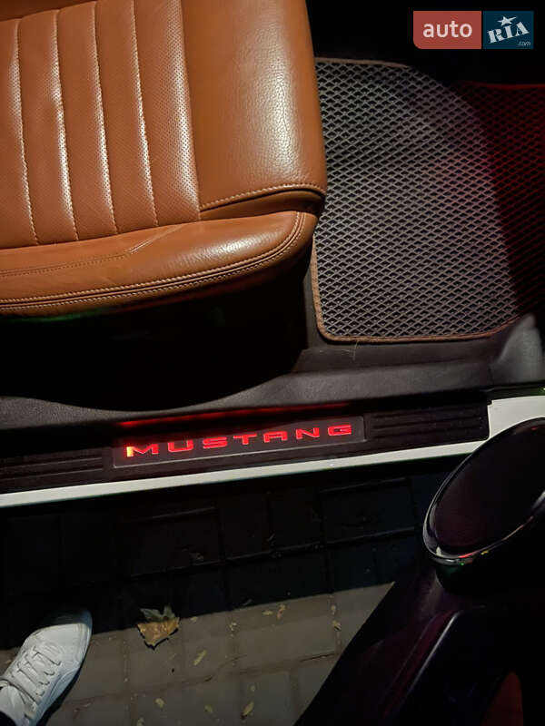 Купе Ford Mustang 2010 в Николаеве