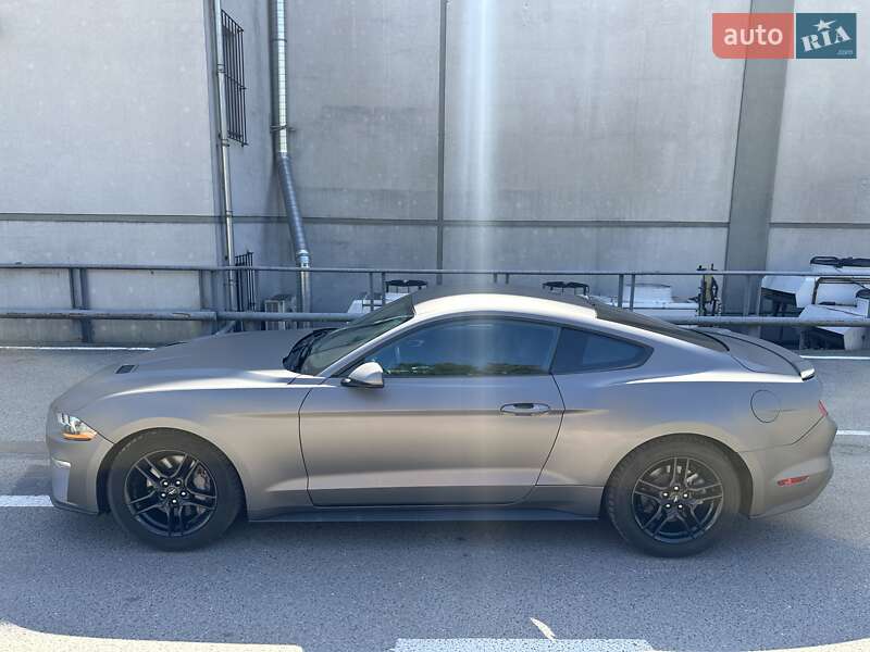 Купе Ford Mustang 2018 в Киеве
