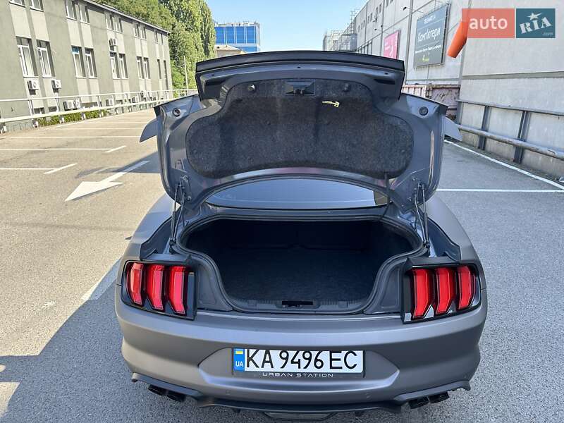Купе Ford Mustang 2018 в Киеве