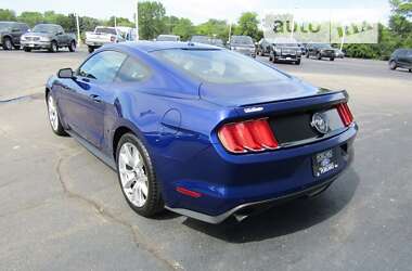 Купе Ford Mustang 2015 в 