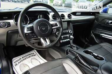 Купе Ford Mustang 2015 в 