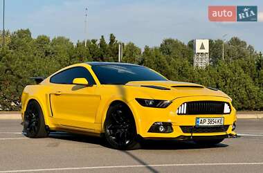 Купе Ford Mustang 2014 в 