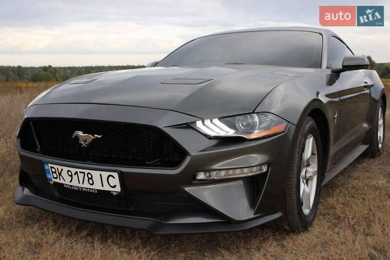 Купе Ford Mustang 2018 в Киеве