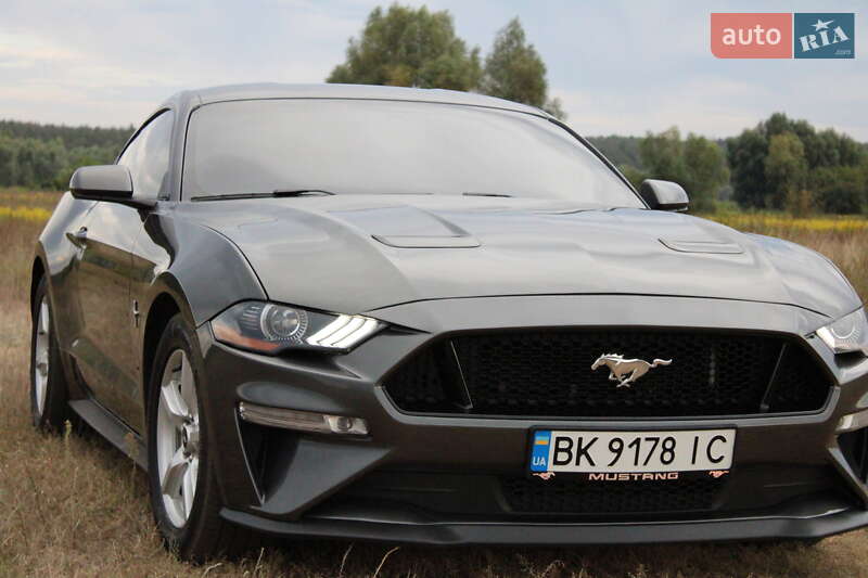 Купе Ford Mustang 2018 в Киеве