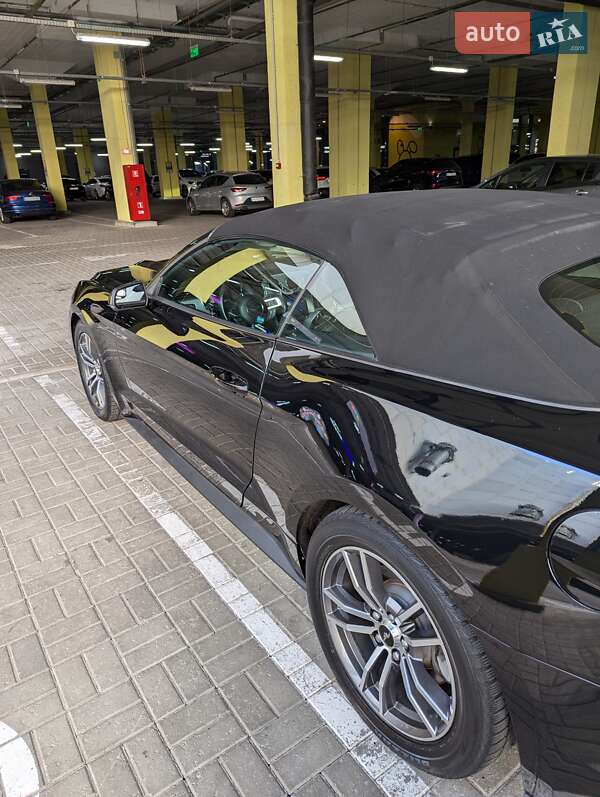 Кабриолет Ford Mustang 2016 в Киеве