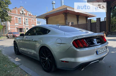 Купе Ford Mustang 2016 в 