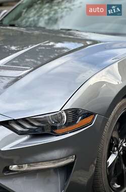 Купе Ford Mustang 2021 в 