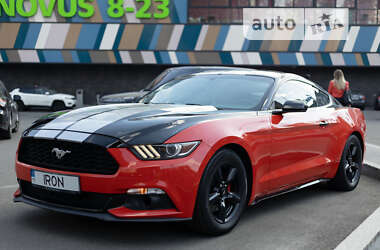 Купе Ford Mustang 2016 в Киеве