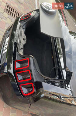 Кабриолет Ford Mustang 2012 в 