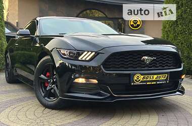 Купе Ford Mustang 2016 в Львове