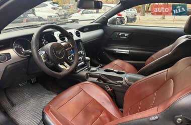 Купе Ford Mustang 2015 в 