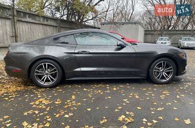 Купе Ford Mustang 2016 в Киеве