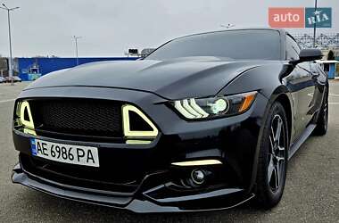 Купе Ford Mustang 2015 в Днепре