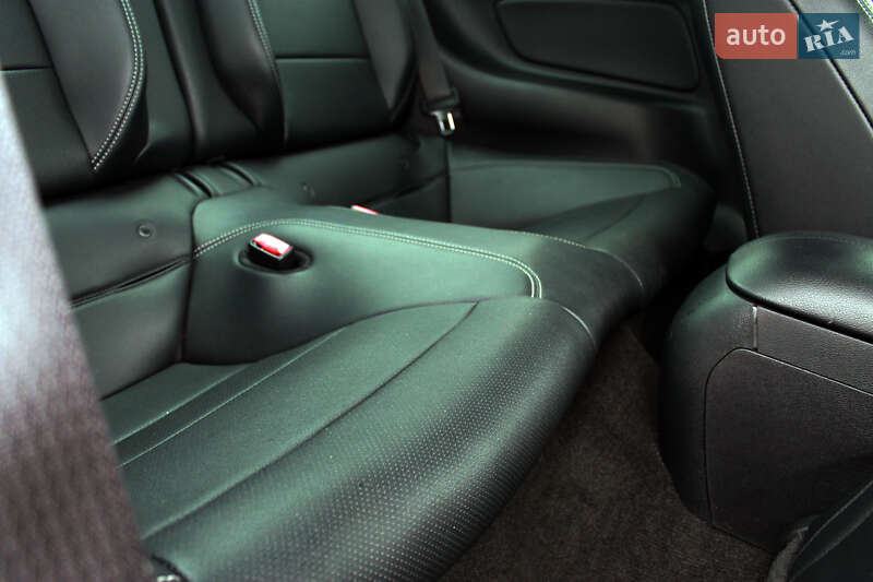 Купе Ford Mustang 2015 в Дніпрі