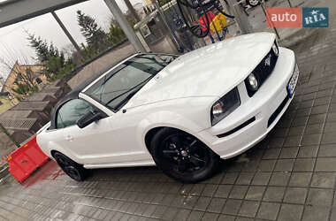 Купе Ford Mustang 2008 в Львове