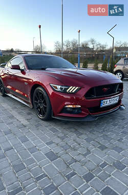 Купе Ford Mustang 2015 в Новоукраинке